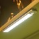 BARRA LED SOTTOPENSILE A BATTERIA  1,4W 23CM C/SENSORE