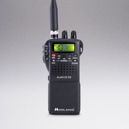 ALAN 42 DS MULTI RICETRASMETTITORE CB Il ricetrasmettitore CB portatile per eccellenza, Alan 42 DS, rivisto nell’elettronica per
